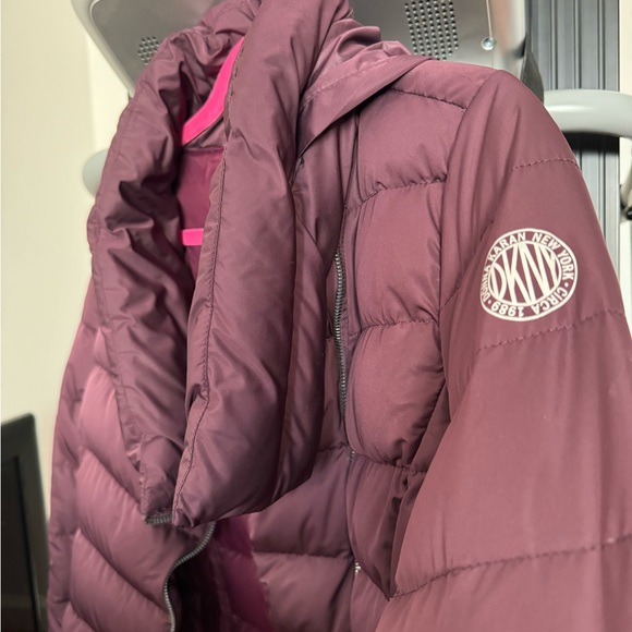 DKNY 3/4 length Puffer Coat - Picture 3 of 7